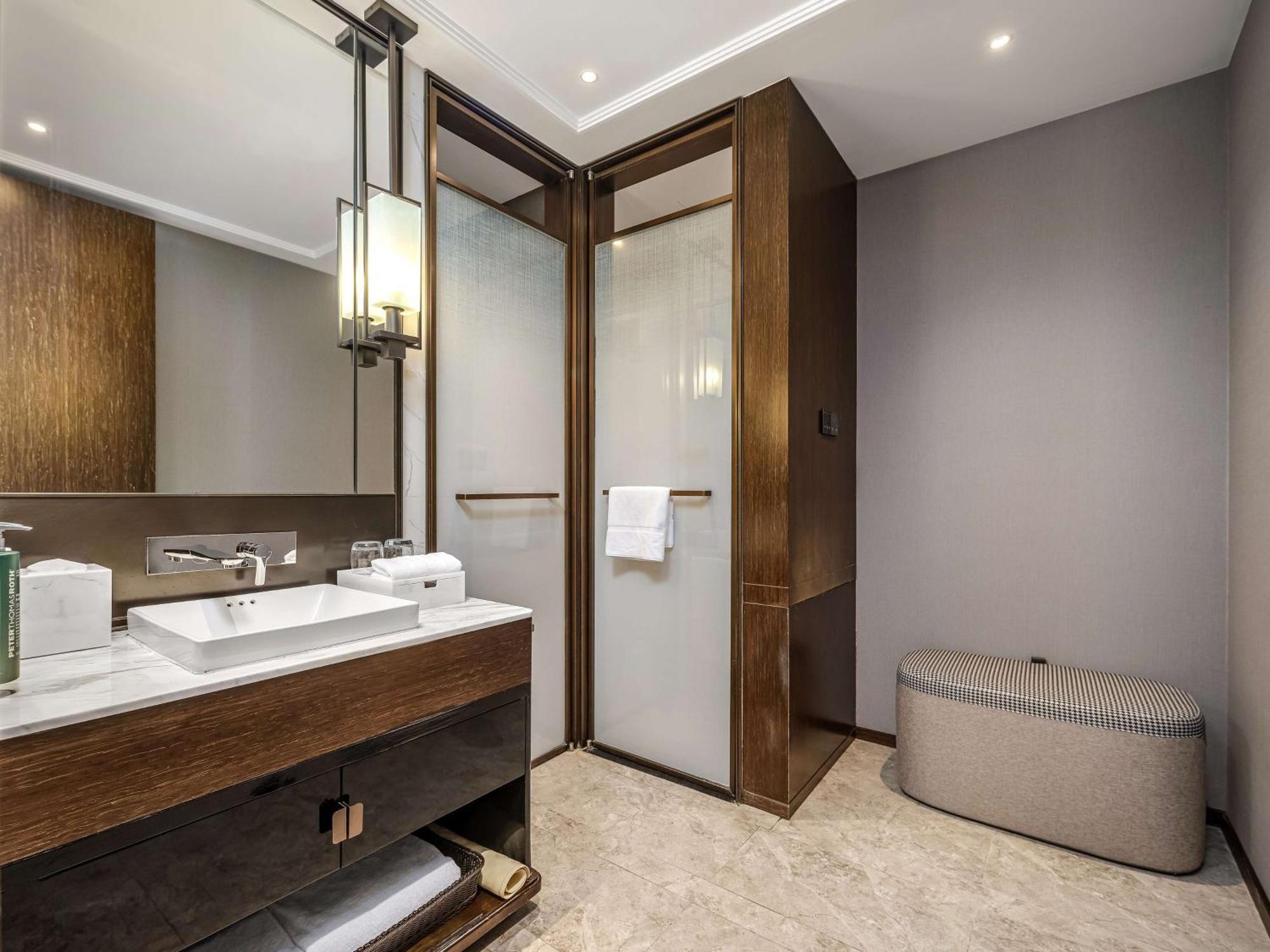 Hilton Garden Inn Beijing Guomao מראה חיצוני תמונה