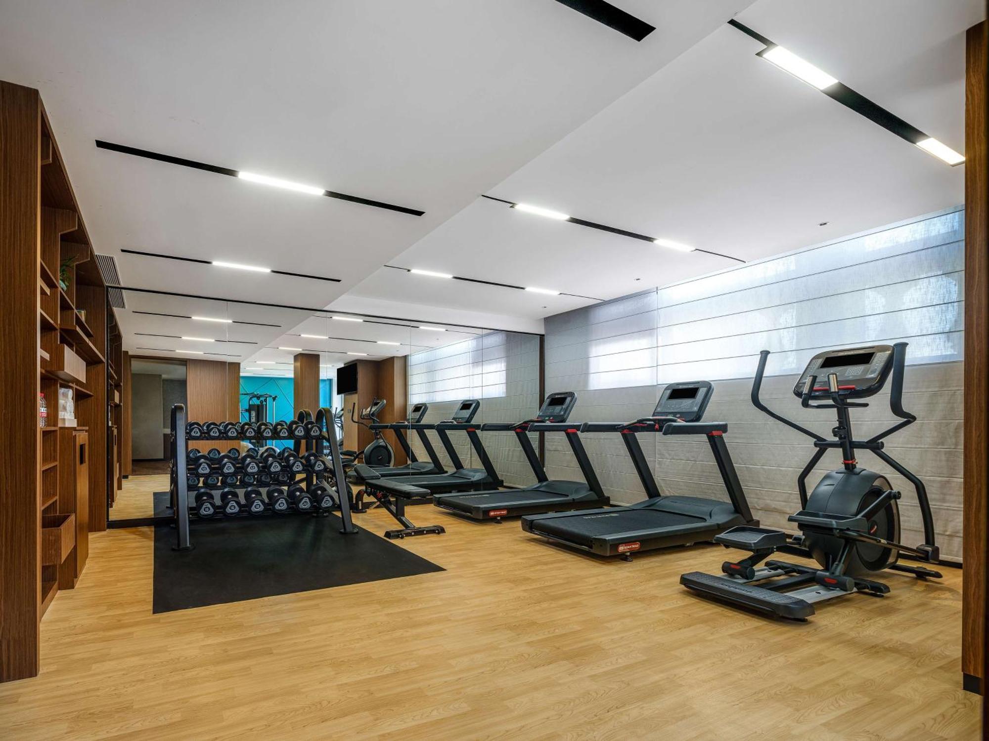 Hilton Garden Inn Beijing Guomao מראה חיצוני תמונה