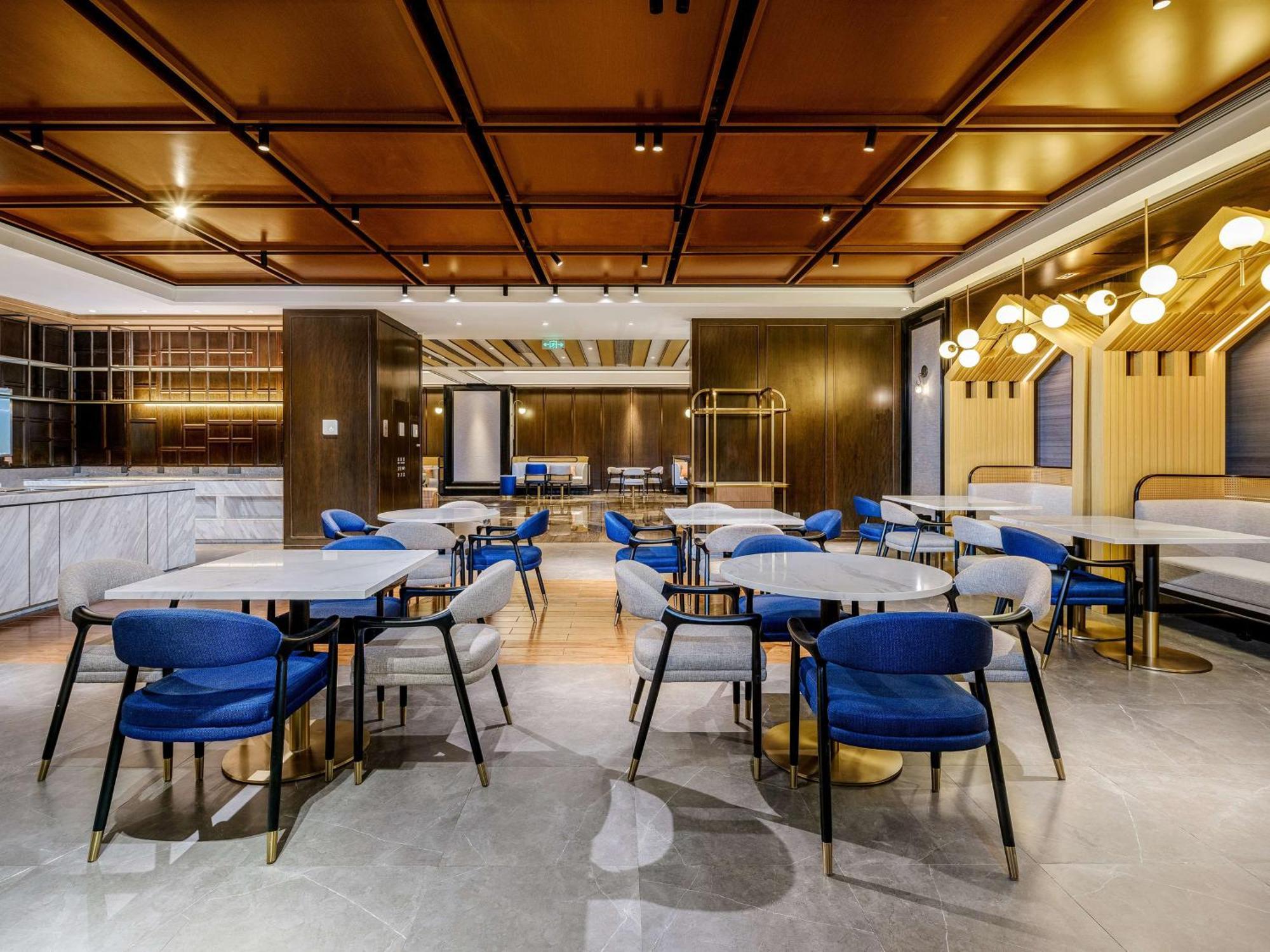 Hilton Garden Inn Beijing Guomao מראה חיצוני תמונה