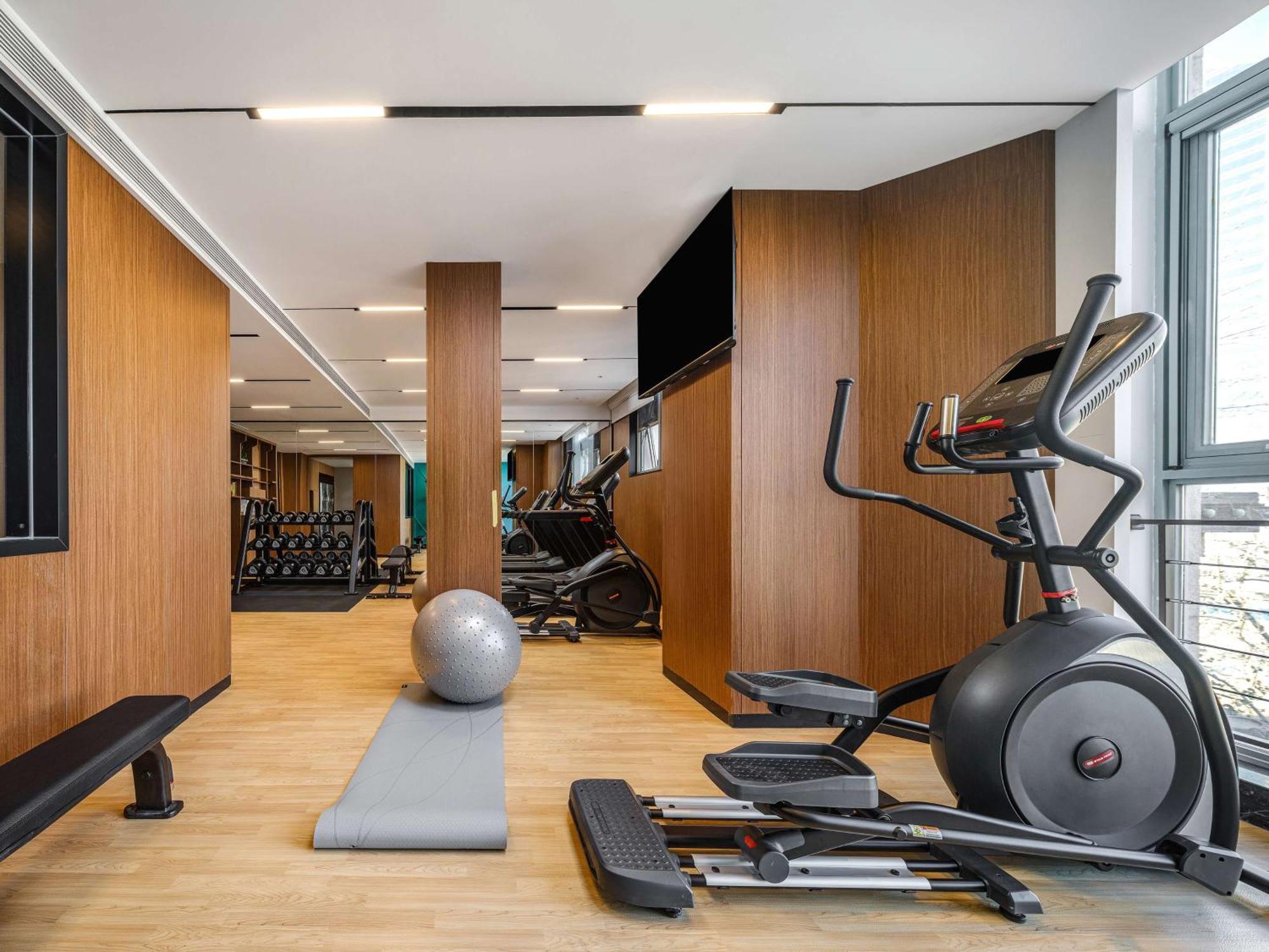 Hilton Garden Inn Beijing Guomao מראה חיצוני תמונה