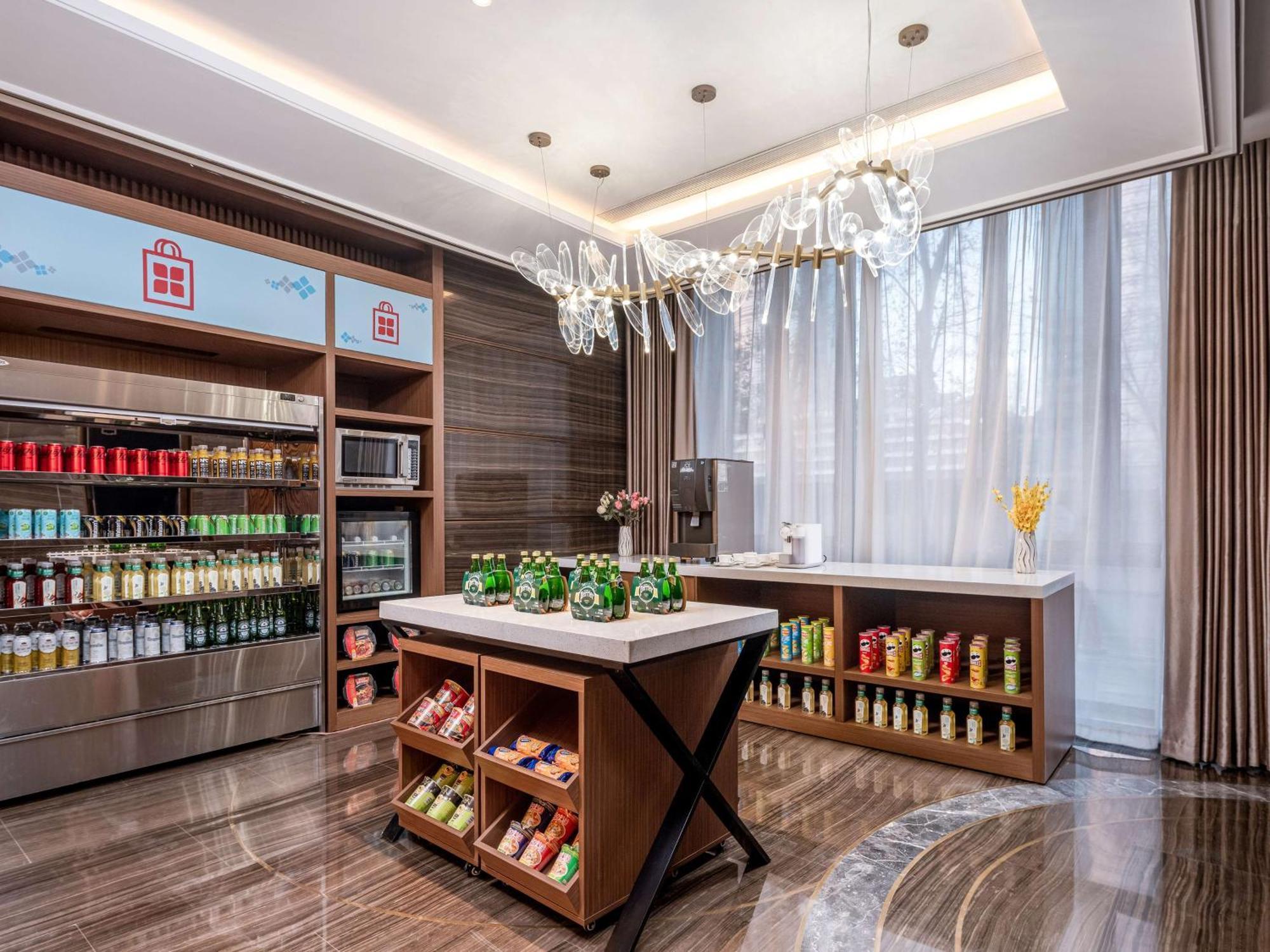 Hilton Garden Inn Beijing Guomao מראה חיצוני תמונה