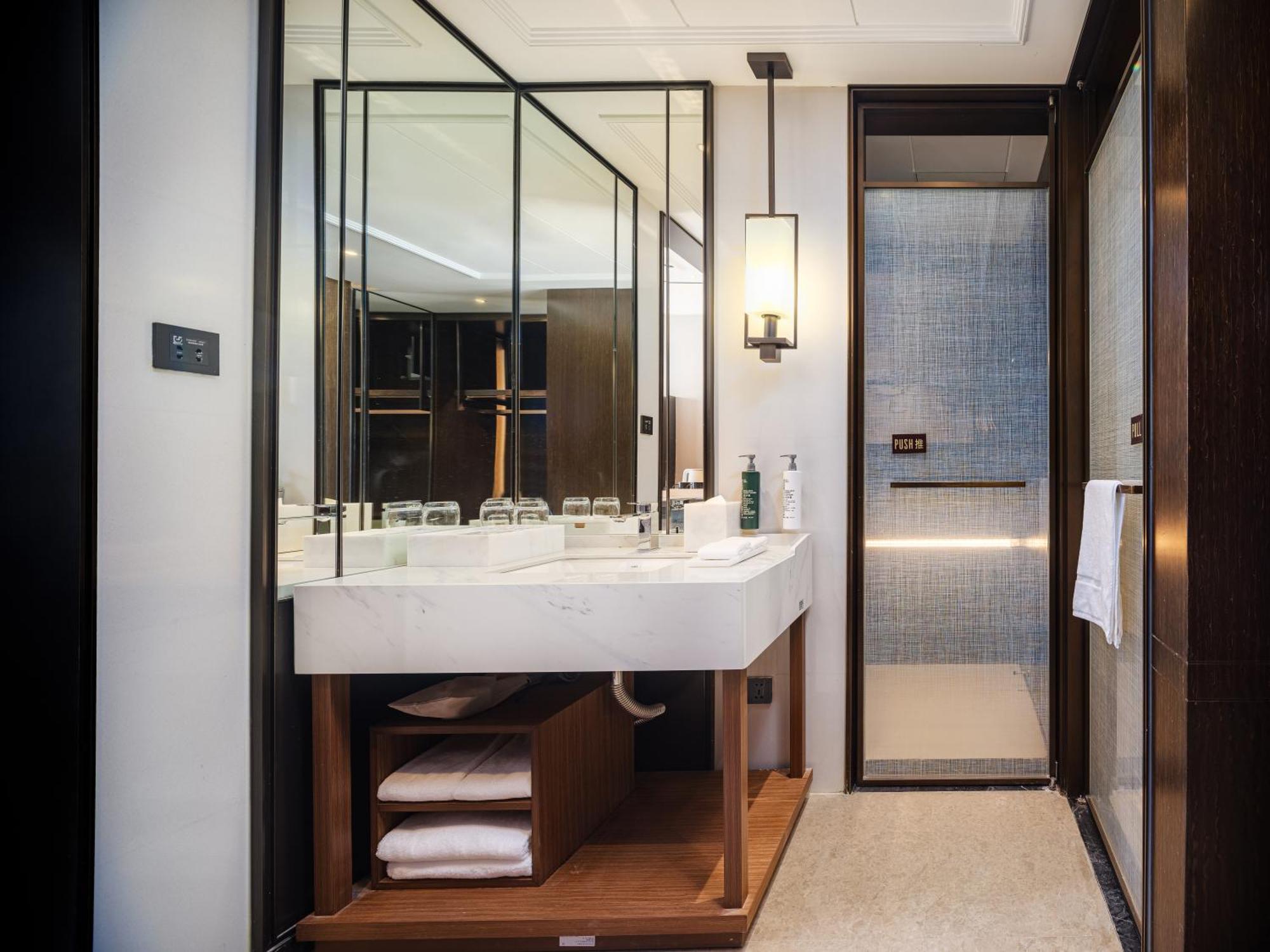 Hilton Garden Inn Beijing Guomao מראה חיצוני תמונה